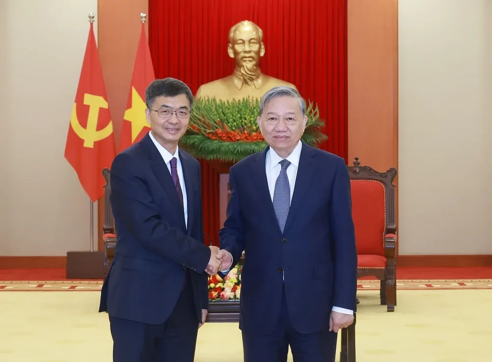 党央总书记苏林会见中国广西壮族自治区党委书记陈刚。图自越通社