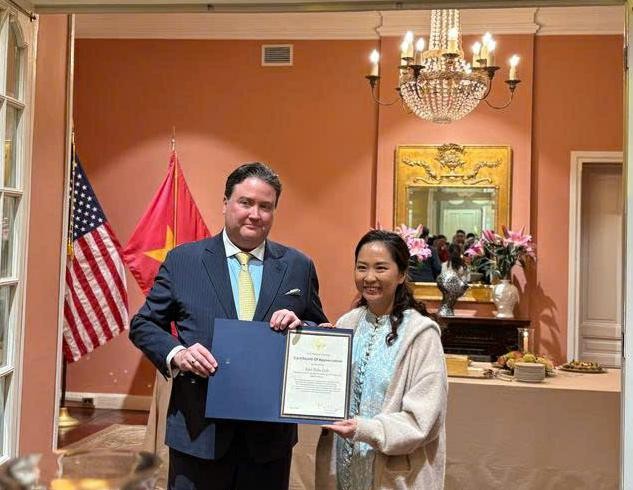 亚洲饼家为美国农业作贡献