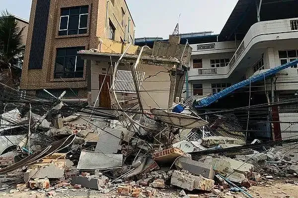 缅甸强震已致曼德勒地区694人死亡