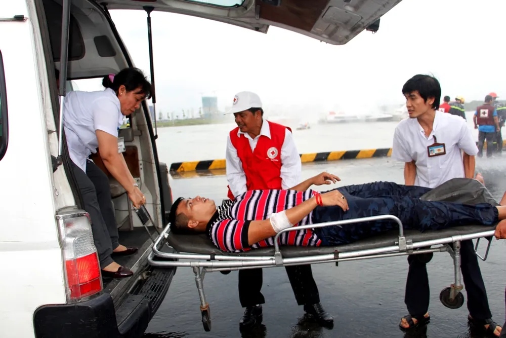Ứng phó tàu khách đâm tàu du lịch, 118 người gặp nạn ảnh 10 Ứng phó tàu khách đâm tàu du lịch, 118 người gặp nạn ảnh 10
