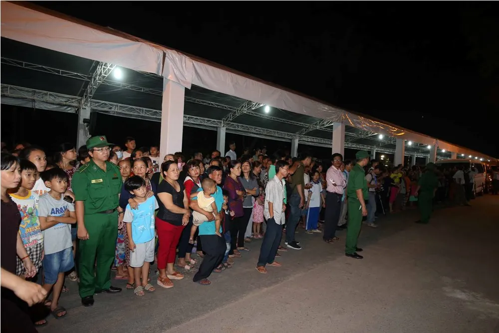 Người dân “Đất thép thành đồng” tiễn biệt bác Sáu Khải ảnh 1