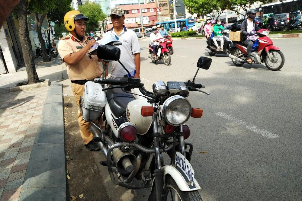 Tổng kiểm soát phương tiện ở TPHCM: Tránh “đầu voi đuôi chuột“ ảnh 7 Tổng kiểm soát phương tiện ở TPHCM: Tránh “đầu voi đuôi chuột“ ảnh 7