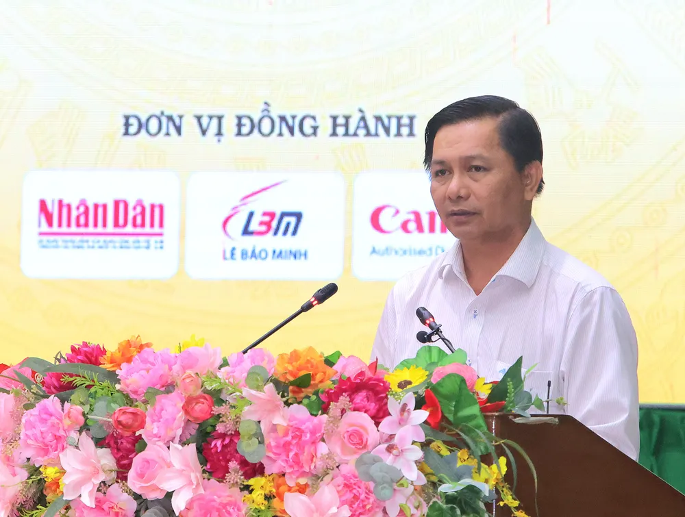 Bí thư Tỉnh ủy Vĩnh Long phát biểu tại hội nghị b42ab4a5c3404e1e1751.jpg
