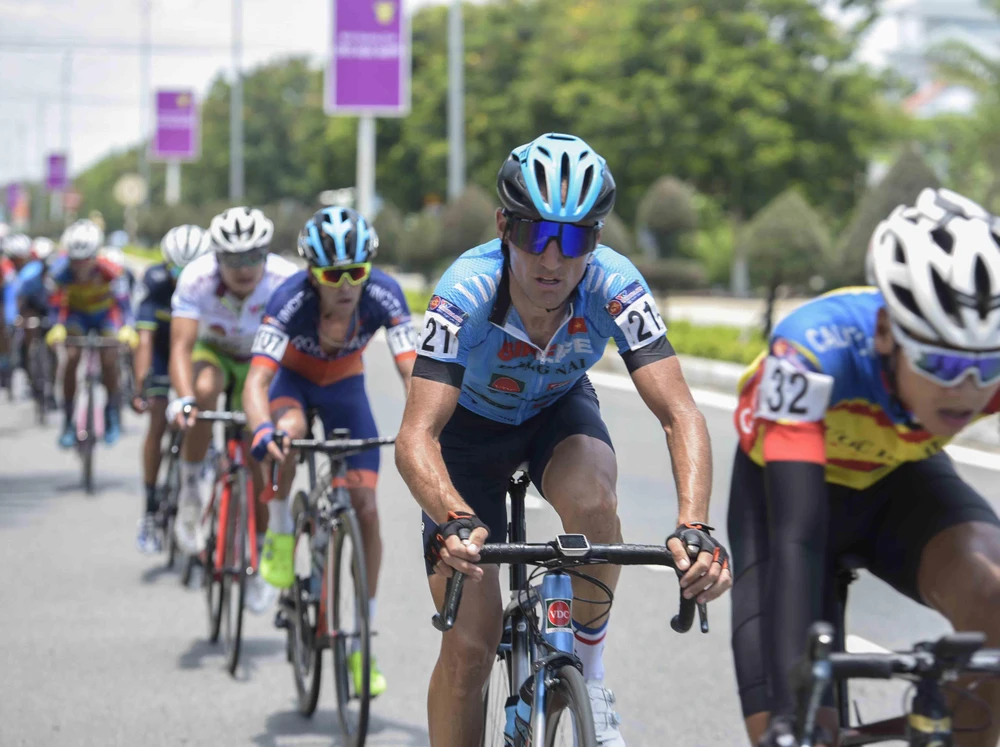 Giải xe đạp quốc tế VTV Cúp: Loic lấy lại áo vàng giúp Bike Life Đồng Nai thắng lớn ảnh 4 Giải xe đạp quốc tế VTV Cúp: Loic lấy lại áo vàng giúp Bike Life Đồng Nai thắng lớn ảnh 4