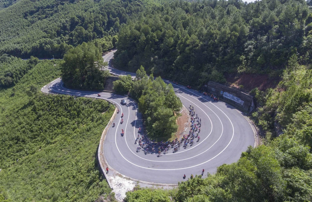 Giải xe đạp quốc tế VTV Cúp: Loic lấy lại áo vàng giúp Bike Life Đồng Nai thắng lớn ảnh 1 Giải xe đạp quốc tế VTV Cúp: Loic lấy lại áo vàng giúp Bike Life Đồng Nai thắng lớn ảnh 1