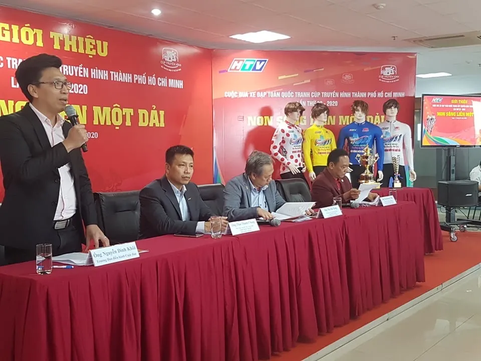 Quang cảnh buổi họp báo
