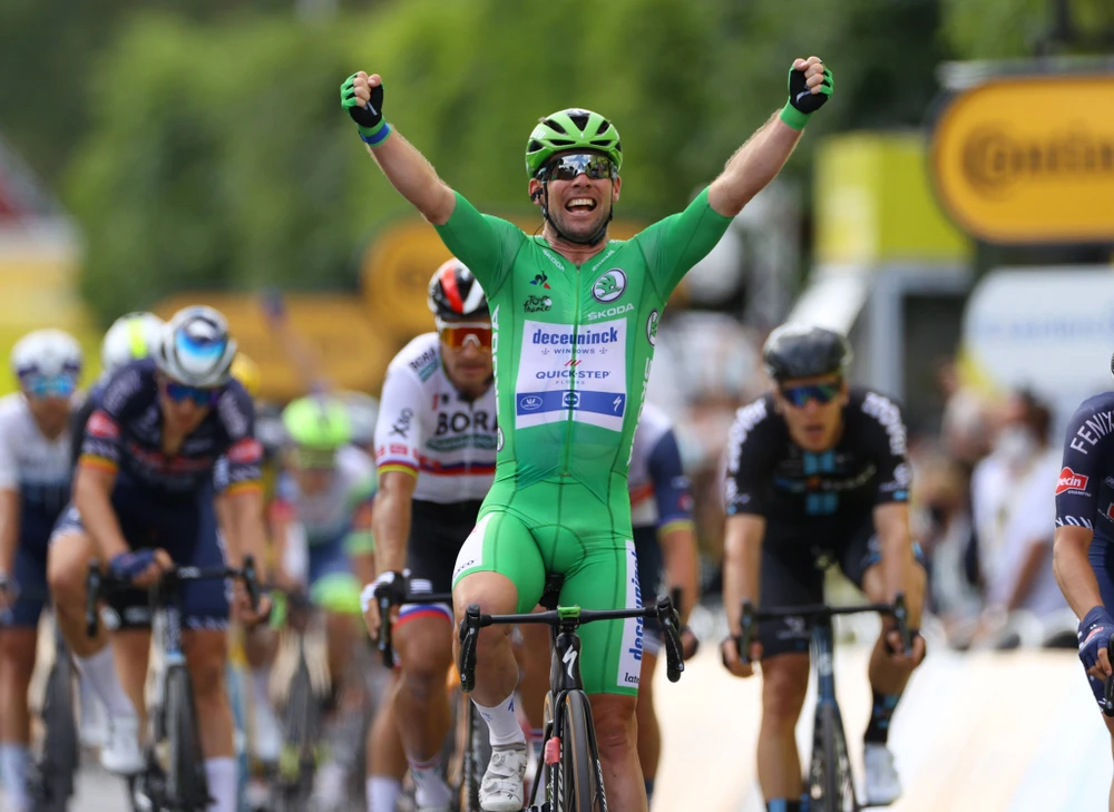 Mark Cavendish vui mừng chiến thắng chặng 6 