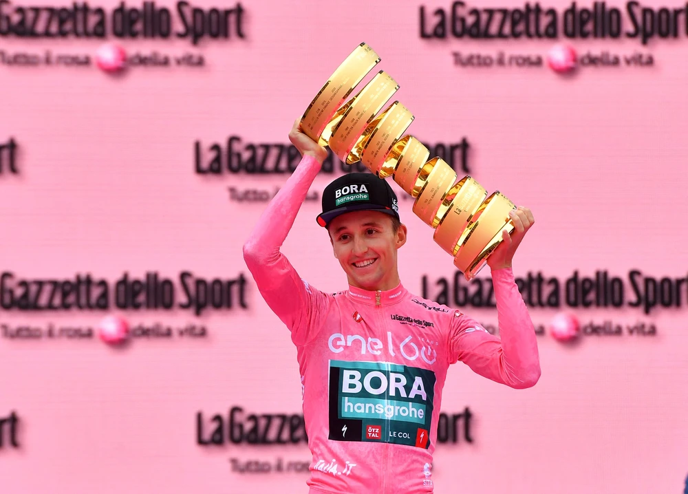 Jai Hindley đăng quang Giro d’Italia 2022