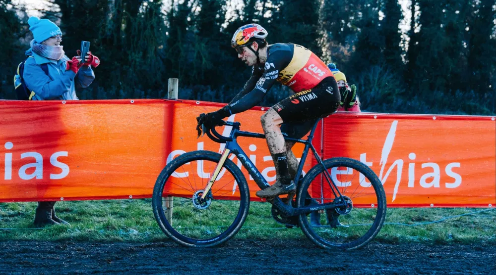 Nhiều tay đua xe đạp đường trường thi đấu tốt ở xe đạp việt dã Nhiều tay đua xe đạp đường trường thi đấu tốt ở xe đạp việt dã