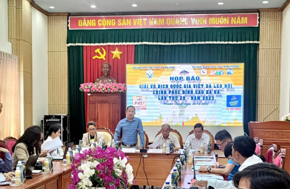 Quang cảnh buổi họp báo