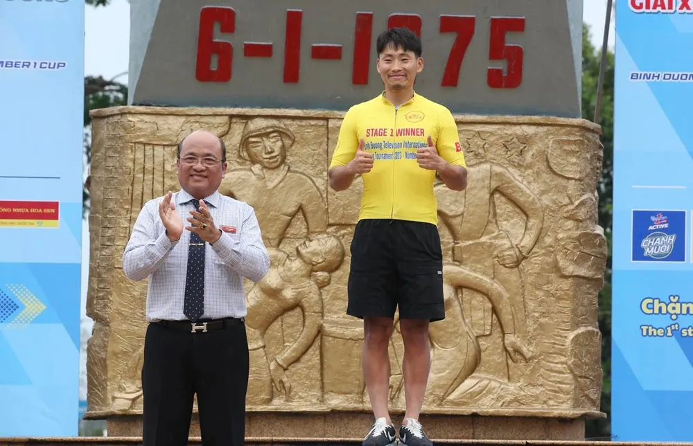 Kyunggu giữ Áo vàng lẫn Áo xanh sau chặng 1 Kyunggu giữ Áo vàng lẫn Áo xanh sau chặng 1