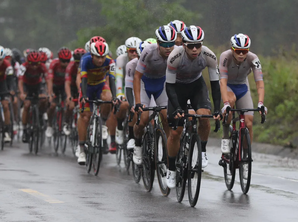 Các tay đua Hàn Quốc tỏ ra quá mạnh tại giải