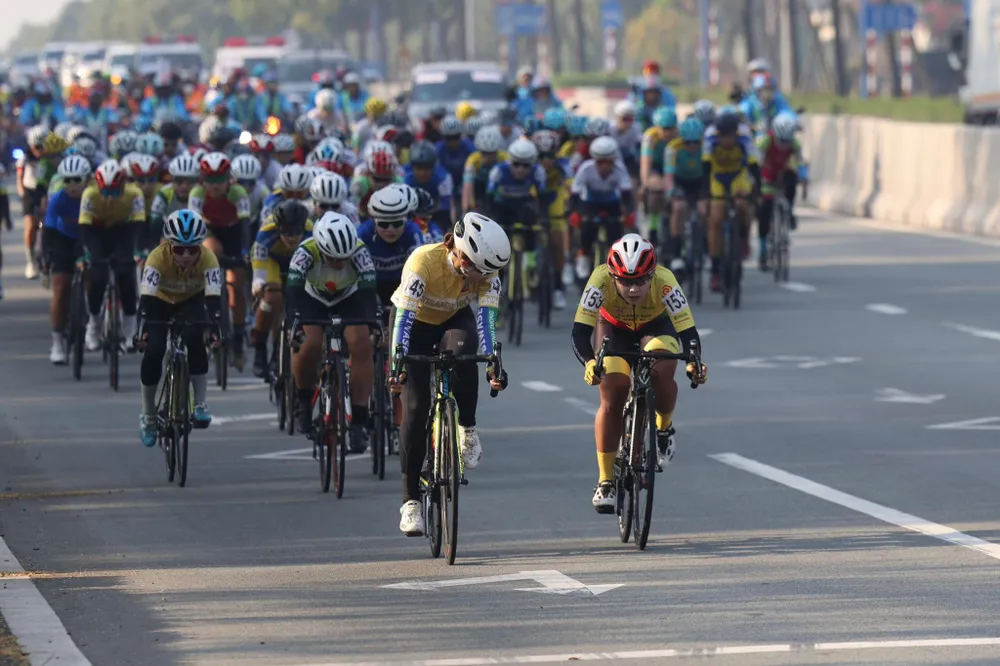 Các tay đua Thái Lan đang kiểm soát các cuộc tấn công