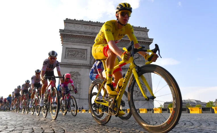 Chặng cuối Tour de France không về đại lộ Champs Elysees như mọi năm