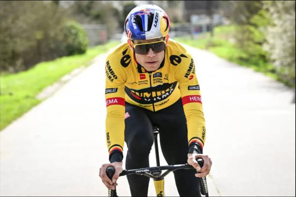 Wout van Aert suýt mất mạng vì tai nạn giao thông