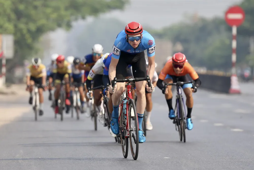 Vladislav Duiunov về nhất Sprint 1