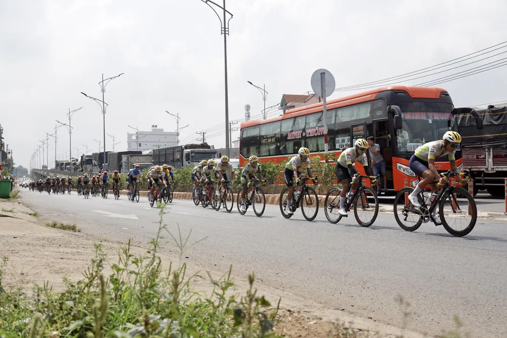 An Giang dàn đội hình bảo vệ Áo vàng An Giang dàn đội hình bảo vệ Áo vàng