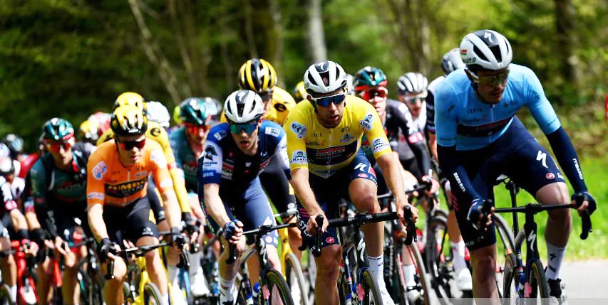 Các tay đua có một ngày leo đèo vất vả