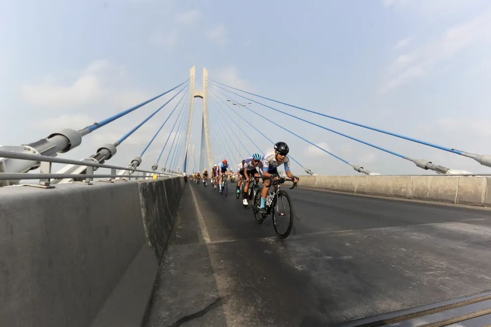 Các tay đua Đồng Nai năng nổ tấn công