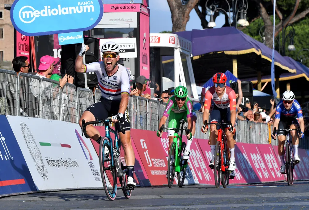 Mark Cavendish chiến thắng chặng cuối Giro d’Italia 2023