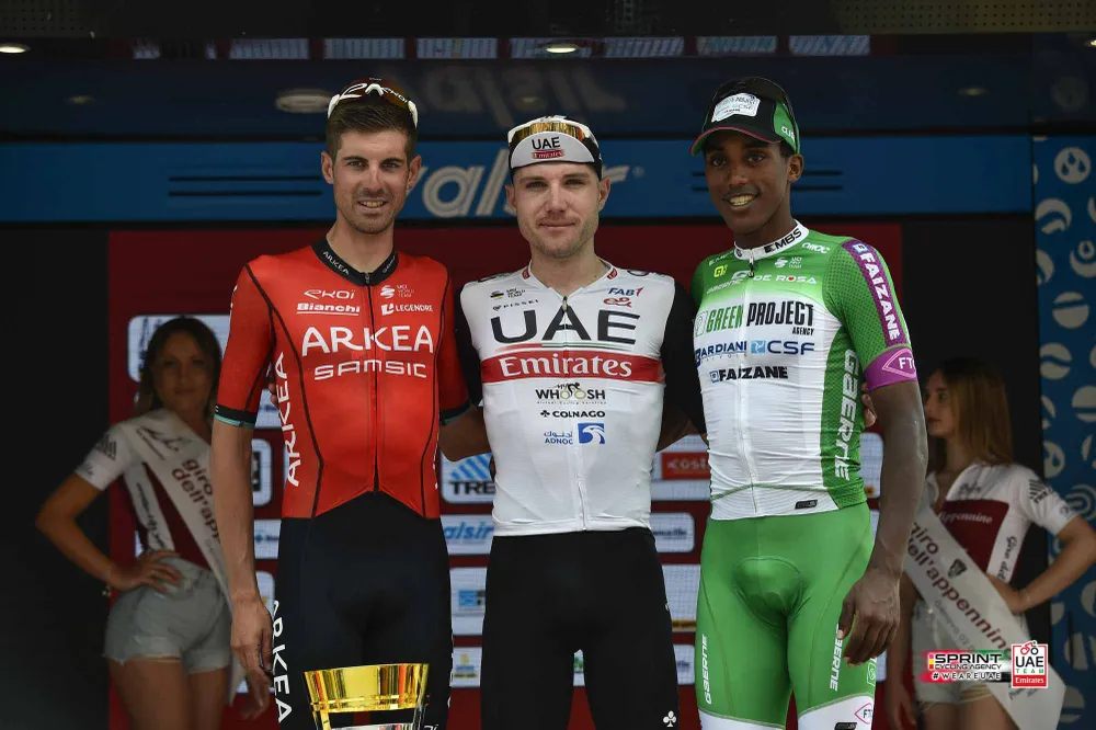 Marc Hirschi có chiến thắng chặng thứ hai kể từ đầu mùa Marc Hirschi có chiến thắng chặng thứ hai kể từ đầu mùa