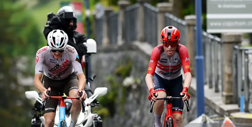 Mattias Skjelmose cạnh tranh với Felix Gall ở giai đoạn cuối