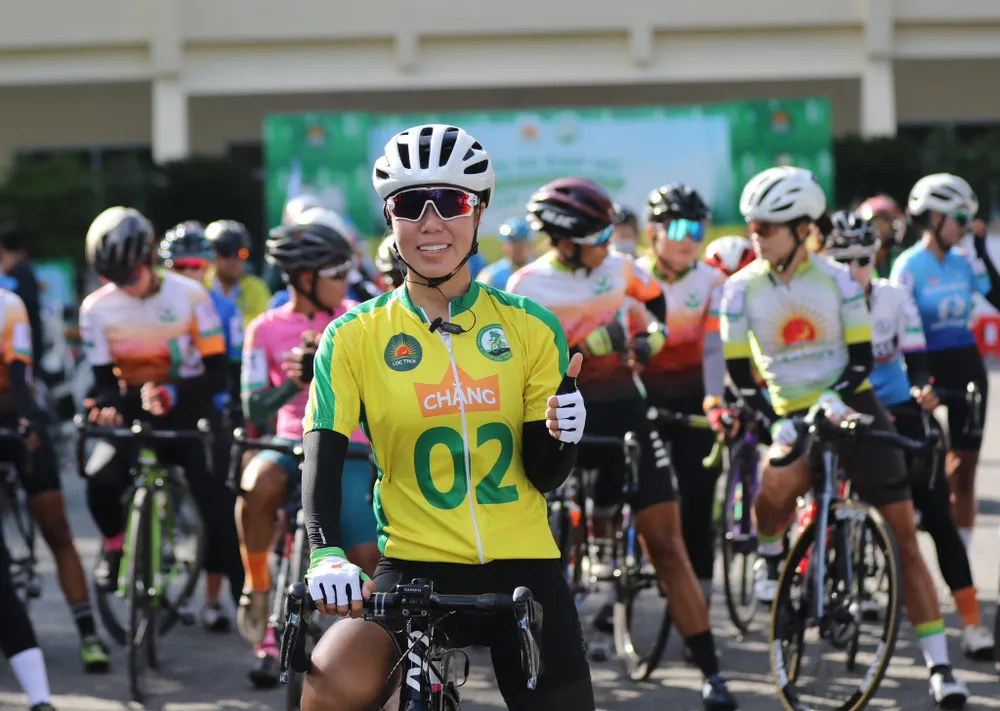 Nguyễn Thị Thi tiếp tục mặc Áo vàng sau 4 chặng