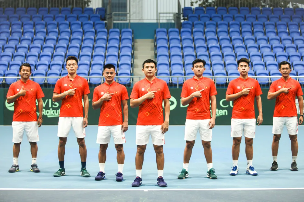 Lý Hoàng Nam (giữa) không còn là thủ lĩnh của đội tuyển Việt Nam ở Davis Cup