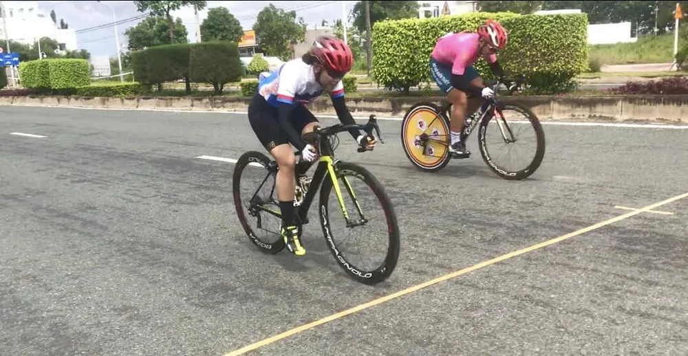 Lầu Thị Thảo Nhi giành HCV nội dung tốc độ 500 mét lứa tuổi Ư18 Lầu Thị Thảo Nhi giành HCV nội dung tốc độ 500 mét lứa tuổi Ư18