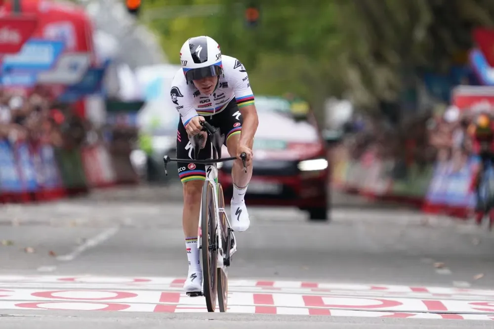 Remco Evenepoel hạng nhì cá nhân tính giờ Remco Evenepoel hạng nhì cá nhân tính giờ