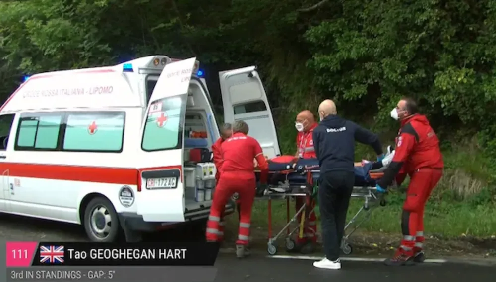 Tao Geoghegan Hart gặp nạn tại Giro d’Italia 2023