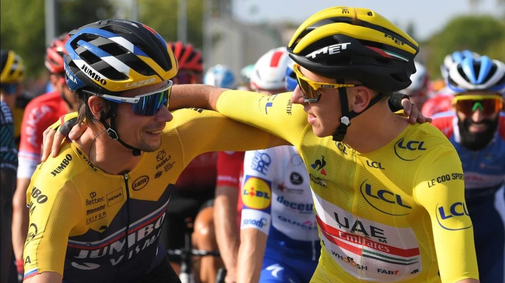 Primoz Roglic (trái) phối hợp Tadej Pogacar ở giải thế giới