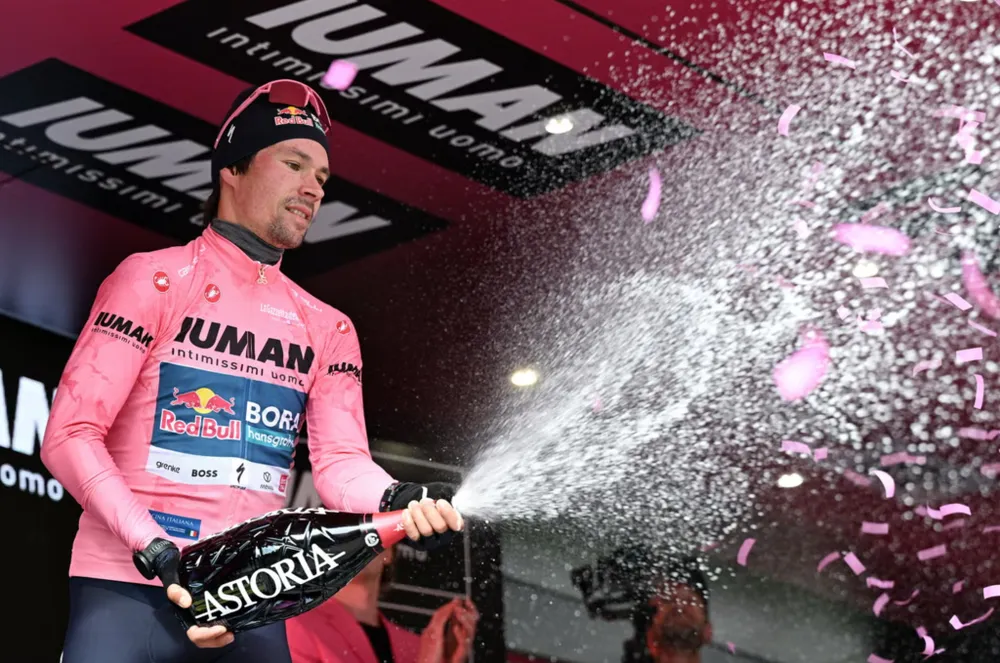 Primoz Roglic đòi lại áo hồng thành công Unknown.jpg