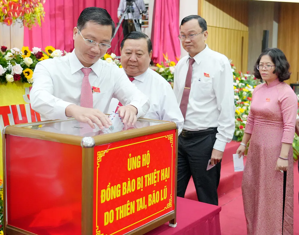 quyen gop.jpg