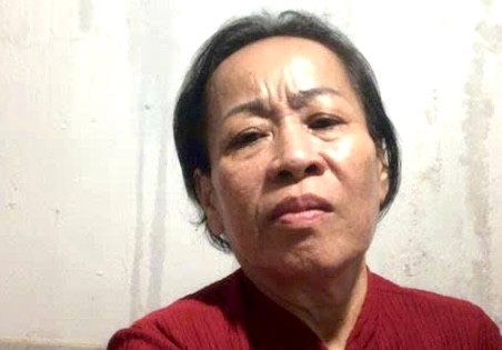 老妇重病无力医治 丈夫重病家陷困境