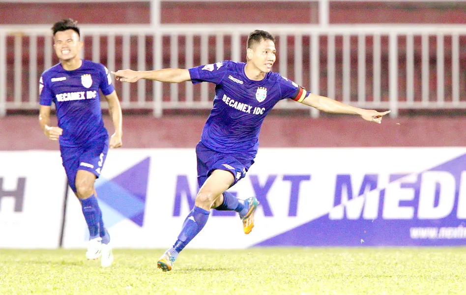 Liệu Anh Đức sẽ "nổ súng" trên sân Hòa Xuân ở trận bán kết lượt đi? (Ảnh: HOÀNG HÙNG)