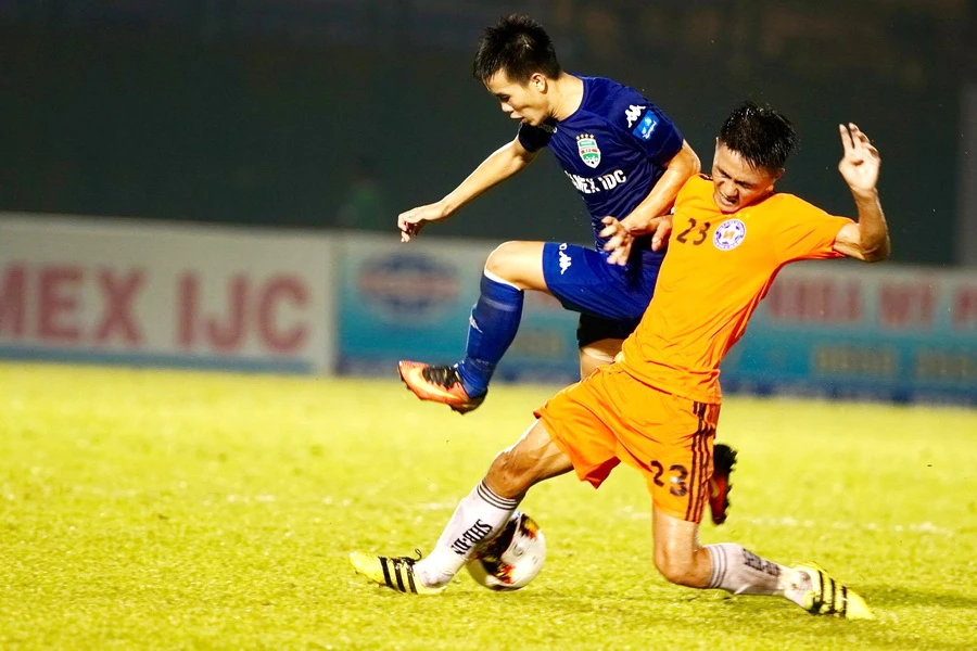 B.Bình Dương tiếp tục thăng hoa ở cả hai mặt trận V-League và Cúp Quốc gia. (Ảnh: HOÀNG HÙNG)