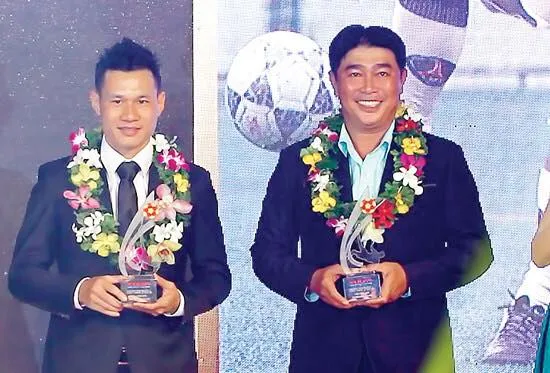 Những chặng đường lịch sử: 1995 - 1999 ảnh 1