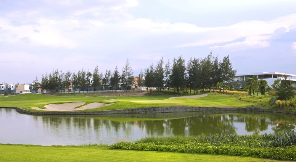 sân golf Montgomerie Links