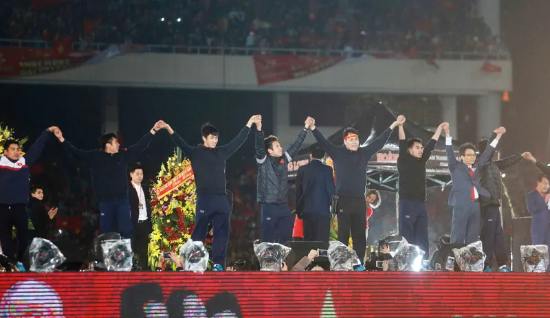 SVĐ Mỹ Đình “không ngủ” trong đêm vinh danh U23 Việt Nam ảnh 6