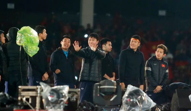 SVĐ Mỹ Đình “không ngủ” trong đêm vinh danh U23 Việt Nam ảnh 5