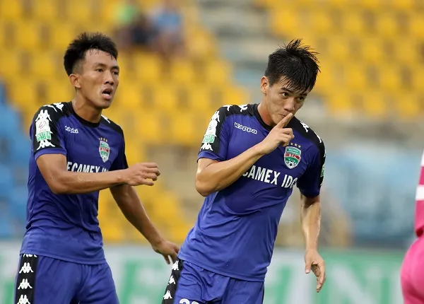 Điểm nhấn vòng 10 Nuti Café V-League 2018: Sức bật tuổi trẻ ảnh 1 Điểm nhấn vòng 10 Nuti Café V-League 2018: Sức bật tuổi trẻ ảnh 1