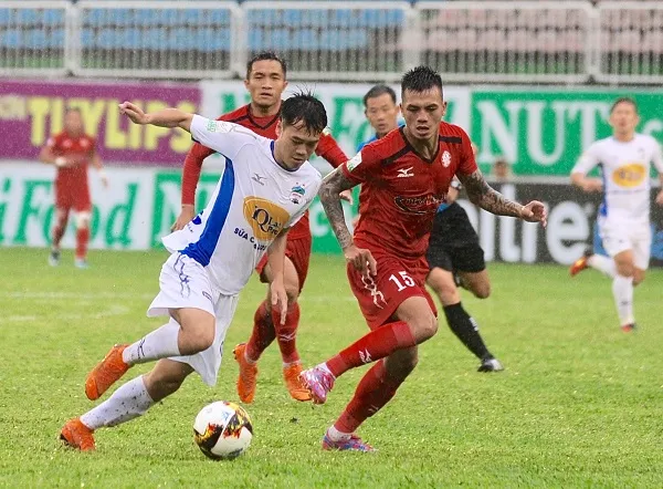 Văn Toàn tiếp tục tỏa sáng với bàn mở tỷ số cho HA.GL. Ảnh: ANH TIẾN