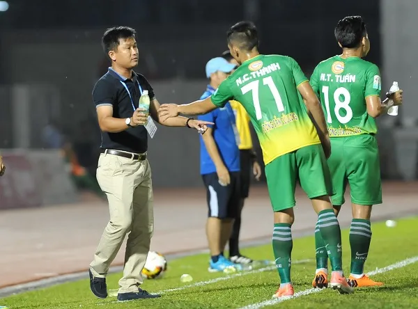 Vòng 13 Nuti Cafe V-League 2018: “Ngựa ô” đấu nhau ảnh 1 Vòng 13 Nuti Cafe V-League 2018: “Ngựa ô” đấu nhau ảnh 1