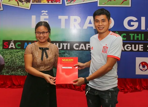 Cuộc thi ảnh “Sắc màu Nuti Cafe V-League 2018”: Tác phẩm “Nỗ lực” về nhất tháng 5 ảnh 2 Cuộc thi ảnh “Sắc màu Nuti Cafe V-League 2018”: Tác phẩm “Nỗ lực” về nhất tháng 5 ảnh 2