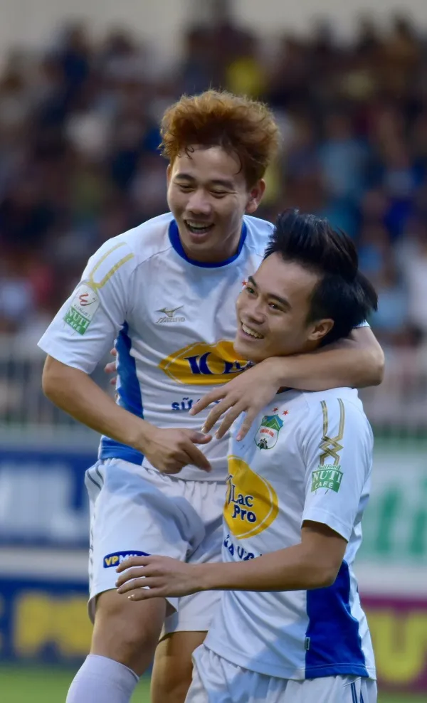 Ba vị trí trên 23 tuổi ở đội U23 Việt Nam: Ưu tiên hàng thủ? ảnh 1 Ba vị trí trên 23 tuổi ở đội U23 Việt Nam: Ưu tiên hàng thủ? ảnh 1