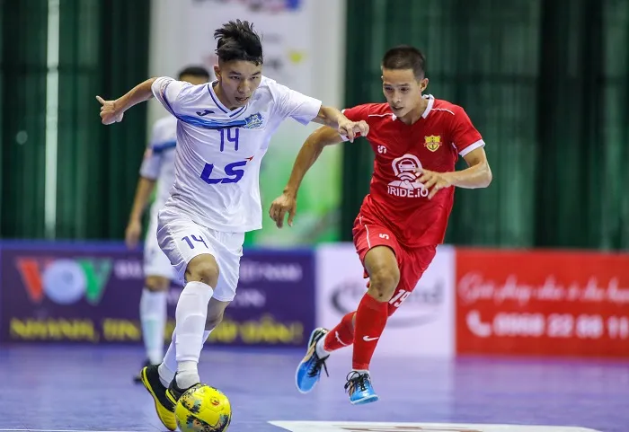 Tân Hiệp Hưng ngáng chân Hải Phương Nam ảnh 1