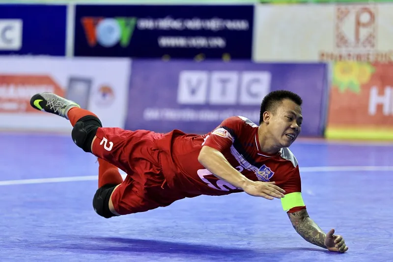 Thái Sơn Nam duy trì ngôi đầu bảng ảnh 1