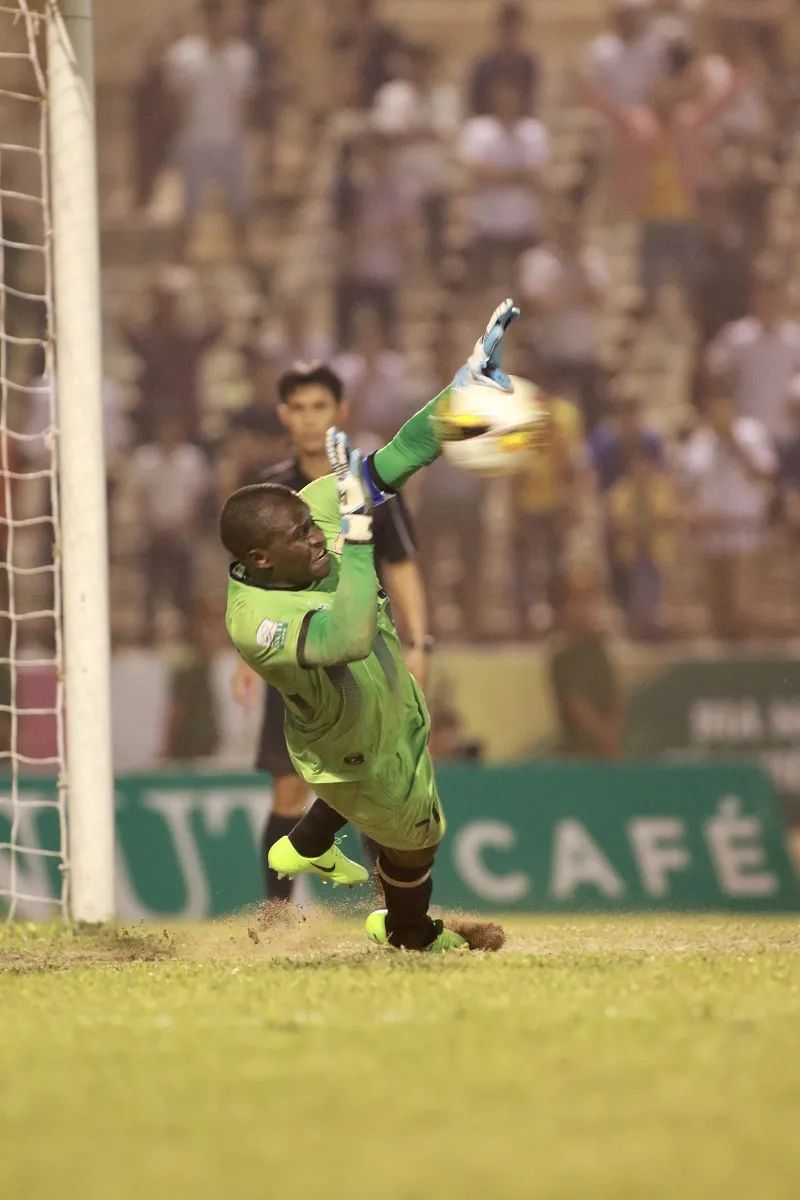 HLV Nguyễn Văn Sỹ: “Tôi tự tin Nam Định chiến thắng khi thi đấu 11m” ảnh 1