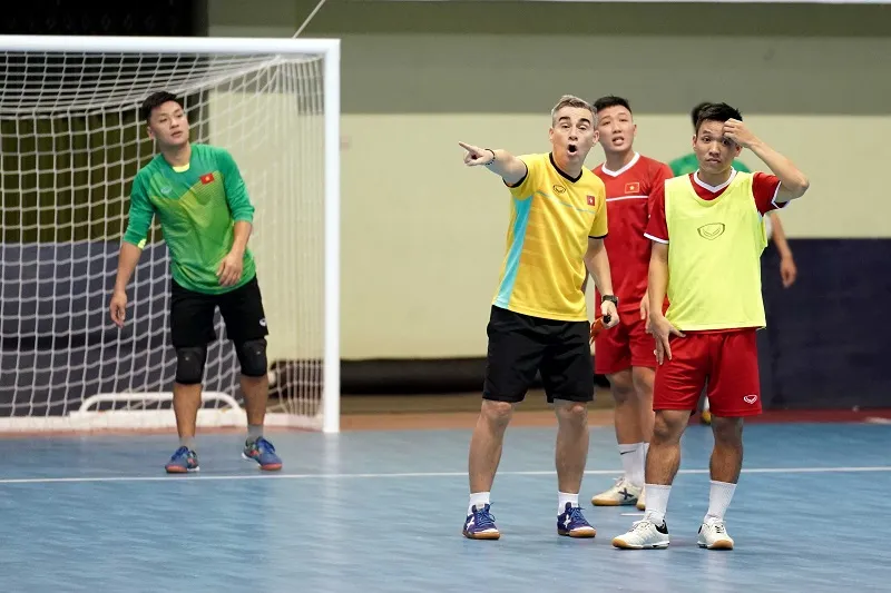 Đội tuyển futsal Việt Nam hướng đến trận thắng đầu tiên  ảnh 1